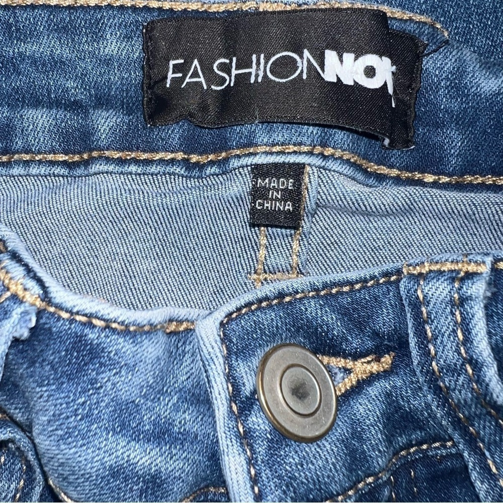 Fashion Nova Classic Blue Flared Jeans Size:1 - Picture 5 of 6